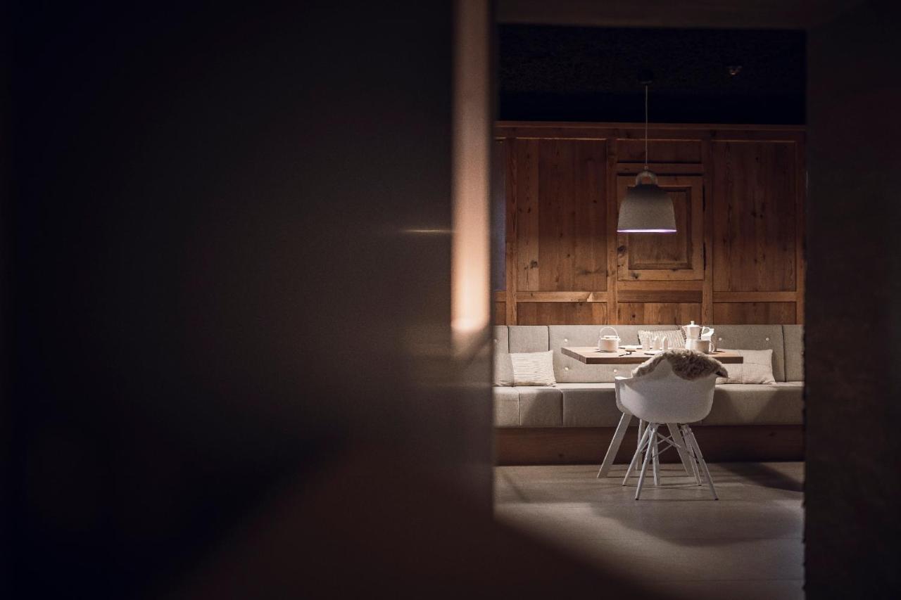 Rousa Little Guesthouse Cosy ราซุน ดิ โซปรา ภายนอก รูปภาพ